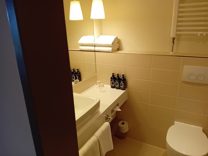 badkamer in het Raphael Hotel Wälderhaus