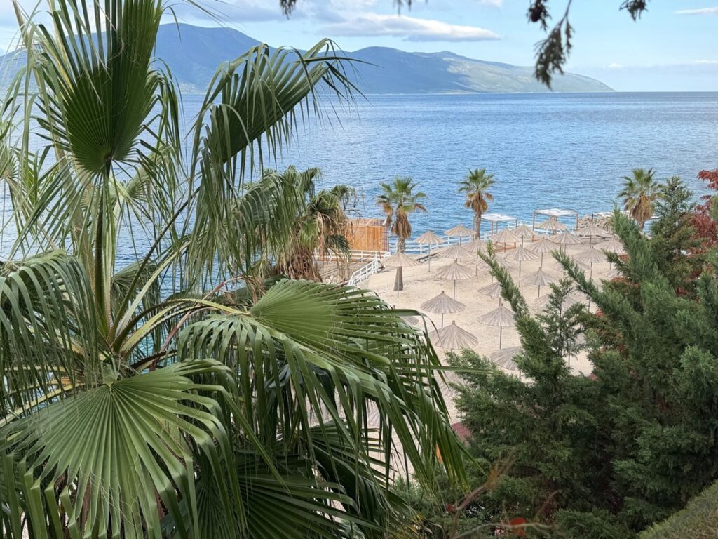 Himare Alsbanie